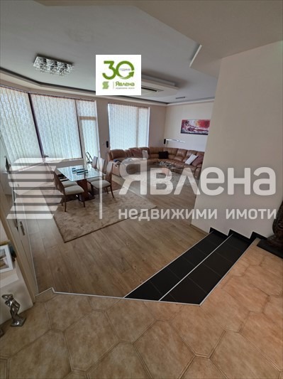 Til salg  Hus Varna , m-t Manastirski rid , 255 kvm | 15210077