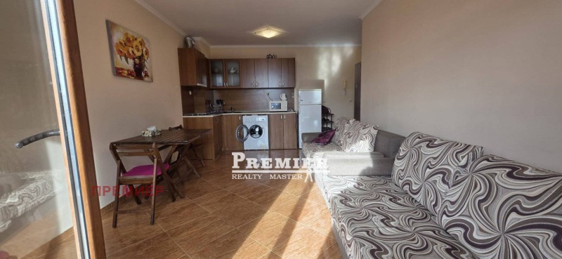 Продава 1-СТАЕН в област Бургас, гр. Свети Влас - 45 кв.м / 64 000 € » 125 173.12 лв., ПРЕМИЕР