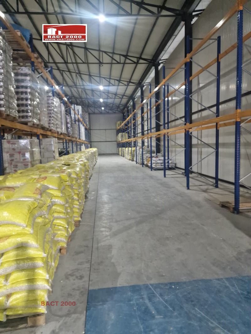 Продава СКЛАД в област София, гр. Божурище - 2400 кв.м / 1 950 000 € » 3 813 868.50 лв., ВАСТ 2000