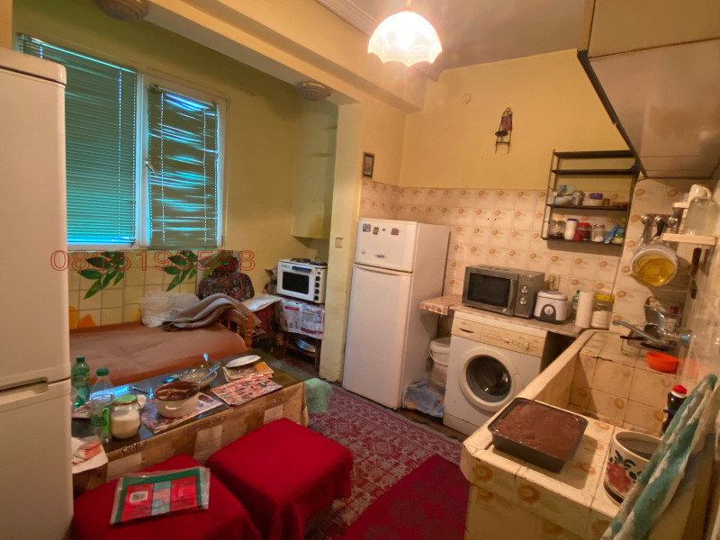 Продава 2-СТАЕН, гр. Пловдив, Южен, снимка 5 - Апартаменти - 53247092