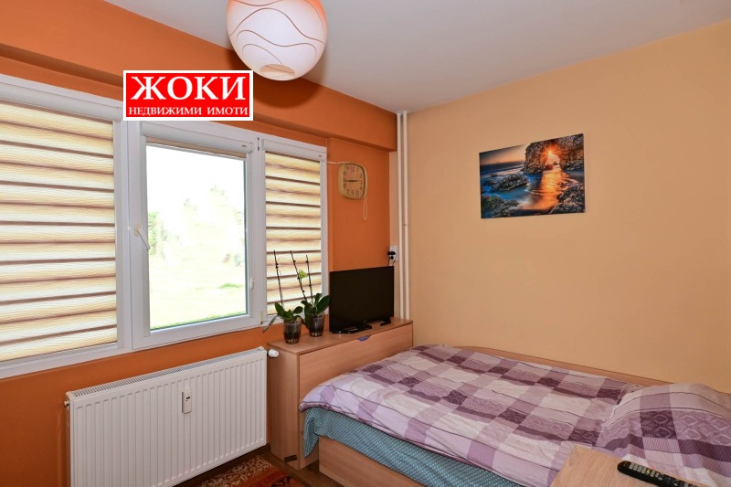 Продава  3-стаен град Перник , Изток , 89 кв.м | 58647830 - изображение [11]