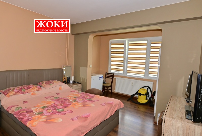 Продава  3-стаен град Перник , Изток , 89 кв.м | 58647830 - изображение [8]