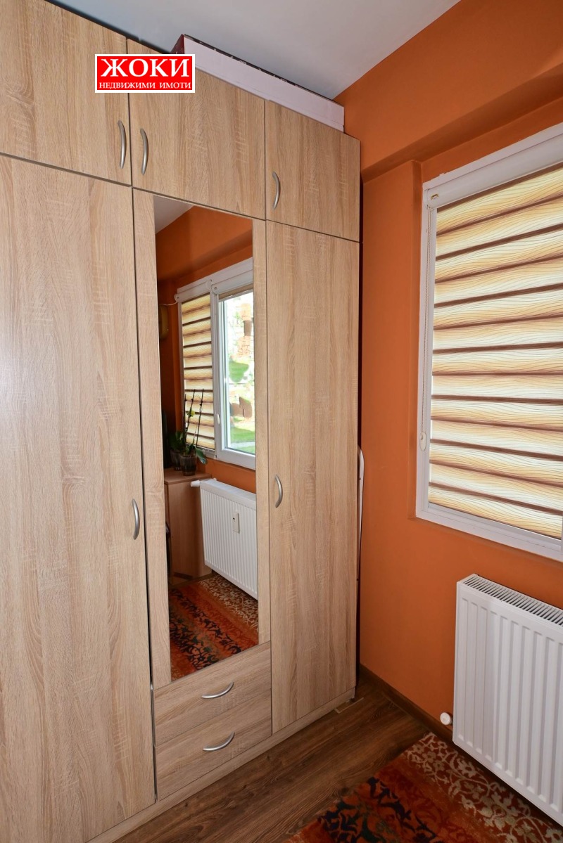 Продава  3-стаен град Перник , Изток , 89 кв.м | 58647830 - изображение [12]