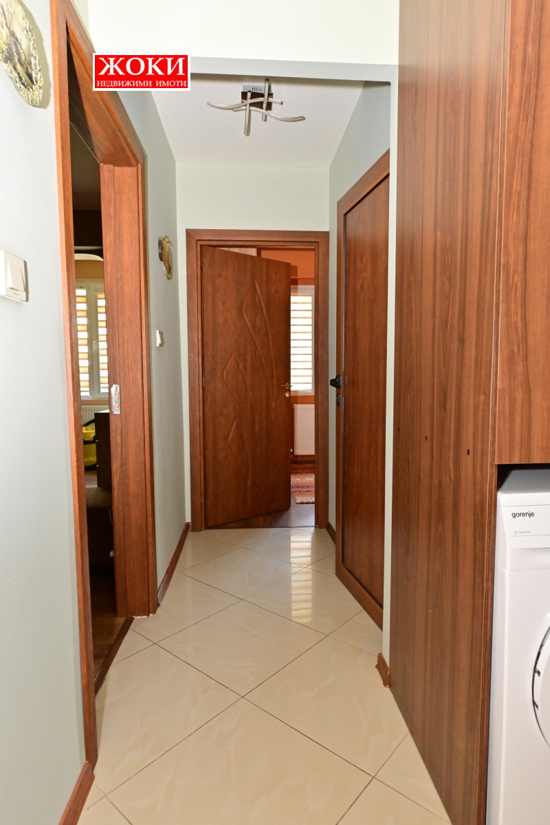 Продава  3-стаен град Перник , Изток , 89 кв.м | 58647830 - изображение [14]