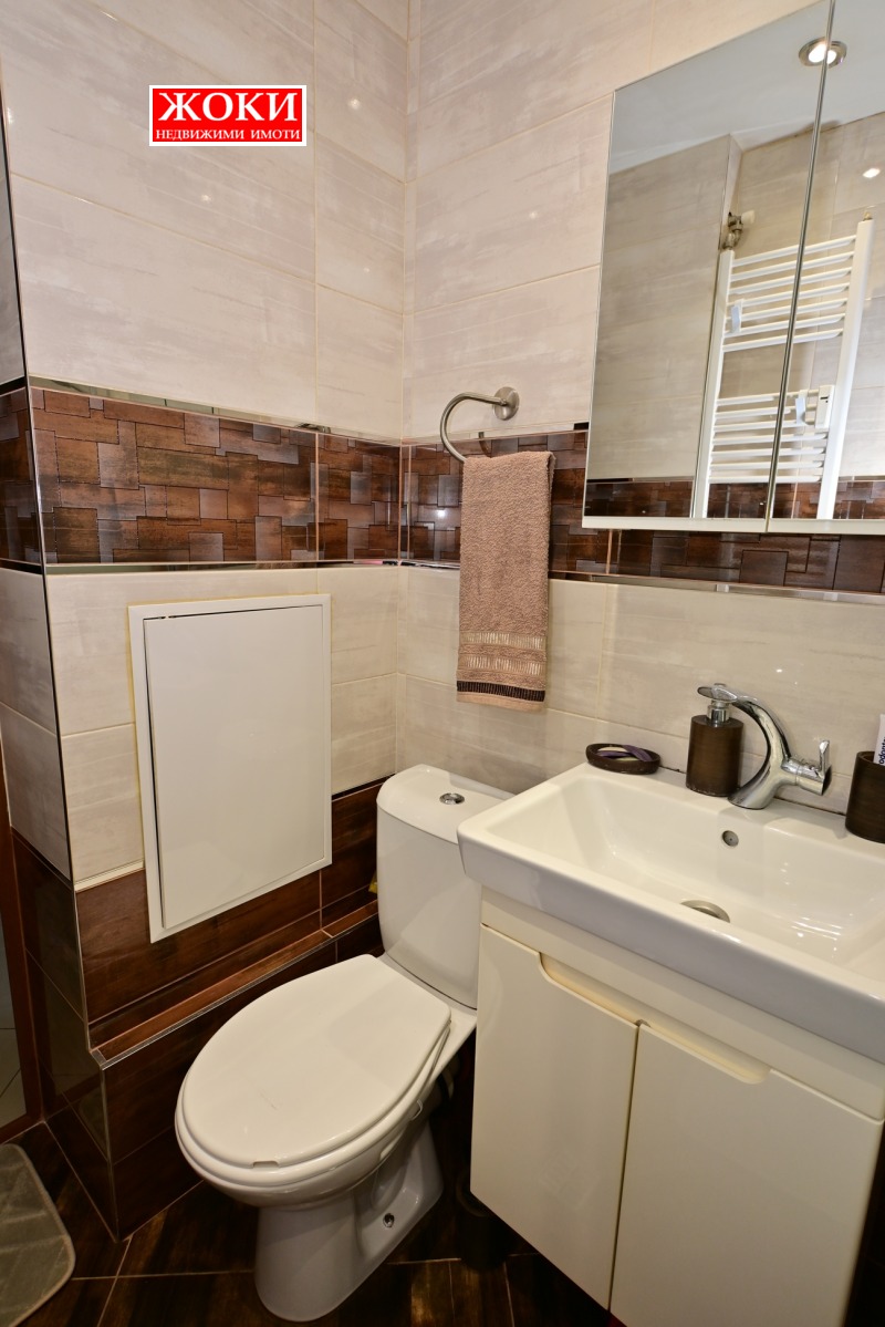 Продава  3-стаен град Перник , Изток , 89 кв.м | 58647830 - изображение [17]