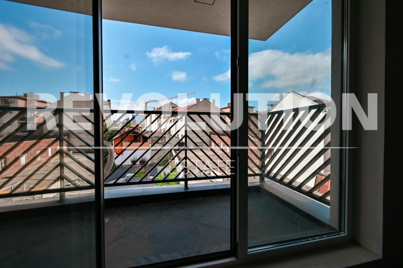 Te koop  2 slaapkamers Sofia , Tsentar , 100 m² | 63343789 - afbeelding [12]