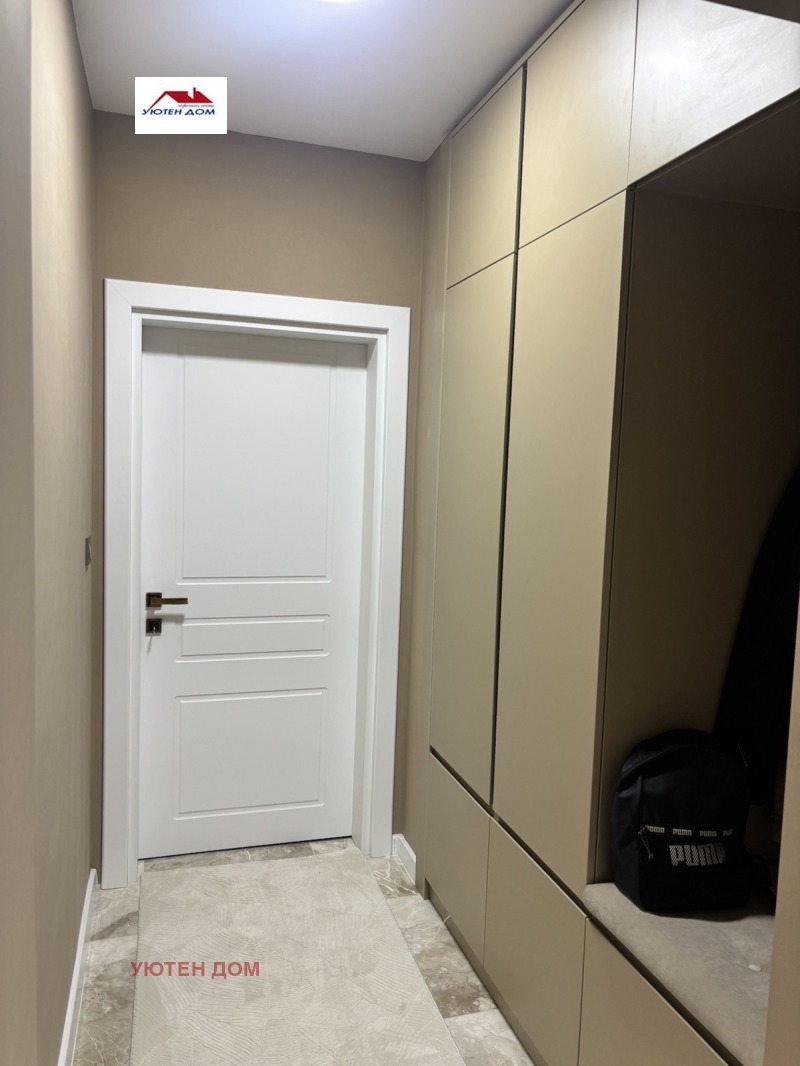 Продава ЕТАЖ ОТ КЪЩА, гр. Шумен, Център, снимка 4 - Етаж от къща - 53042930