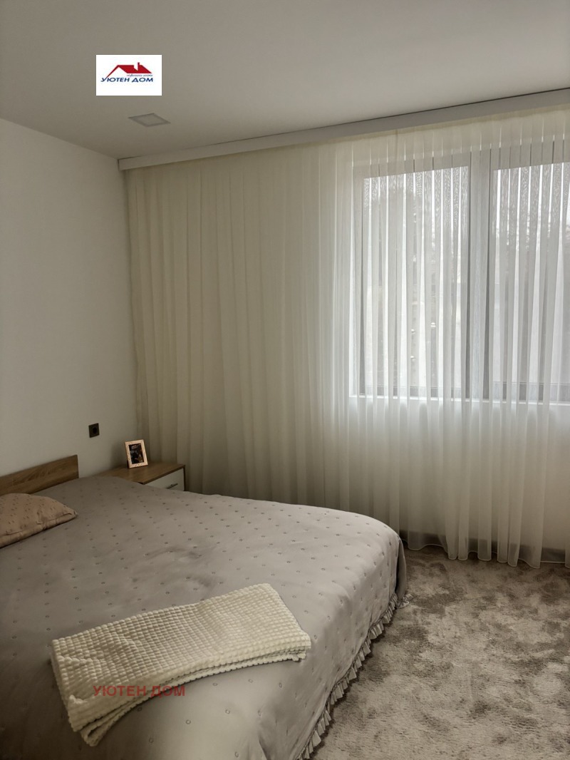 Продава ЕТАЖ ОТ КЪЩА, гр. Шумен, Център, снимка 5 - Етаж от къща - 53042930