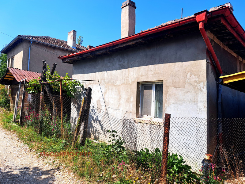 Продава КЪЩА, гр. Перник, Васил Левски