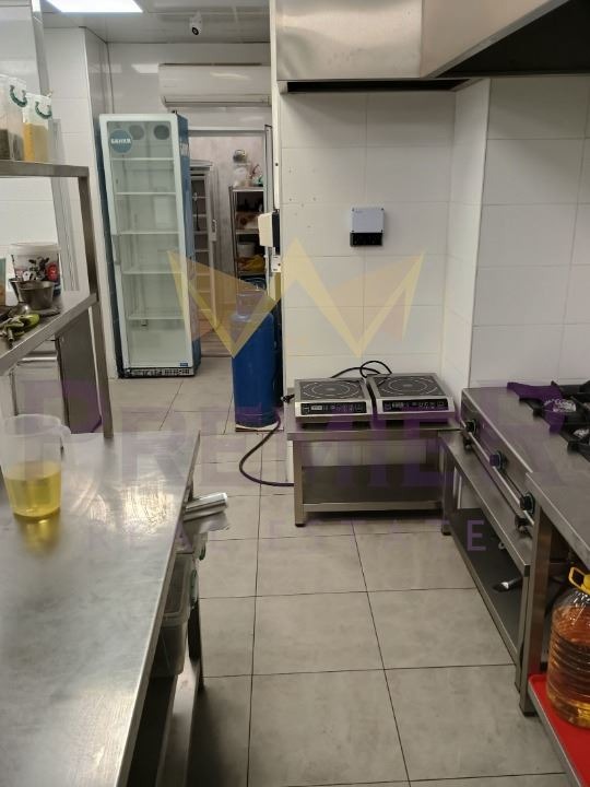 Zu verkaufen  Bar; Café Warna , Mladost 1 , 265 qm | 91839276 - Bild [10]