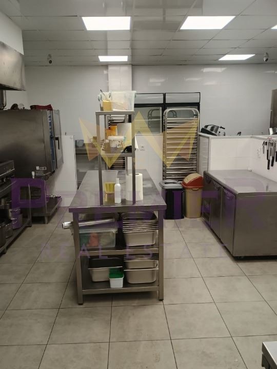 Zu verkaufen  Bar; Café Warna , Mladost 1 , 265 qm | 91839276 - Bild [11]
