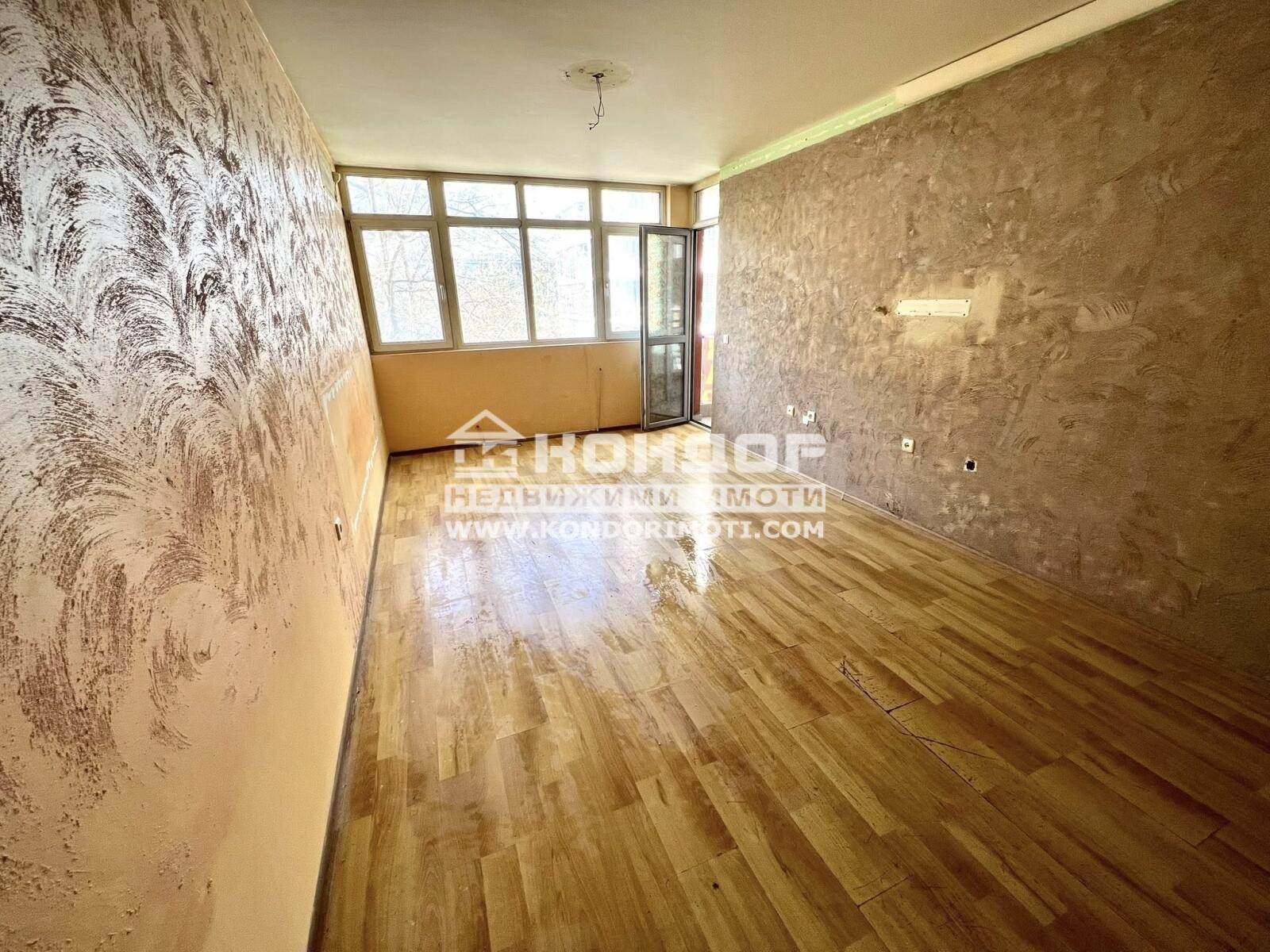 Продава 3-СТАЕН, гр. Пловдив, Кършияка, снимка 2 - Апартаменти - 54037761