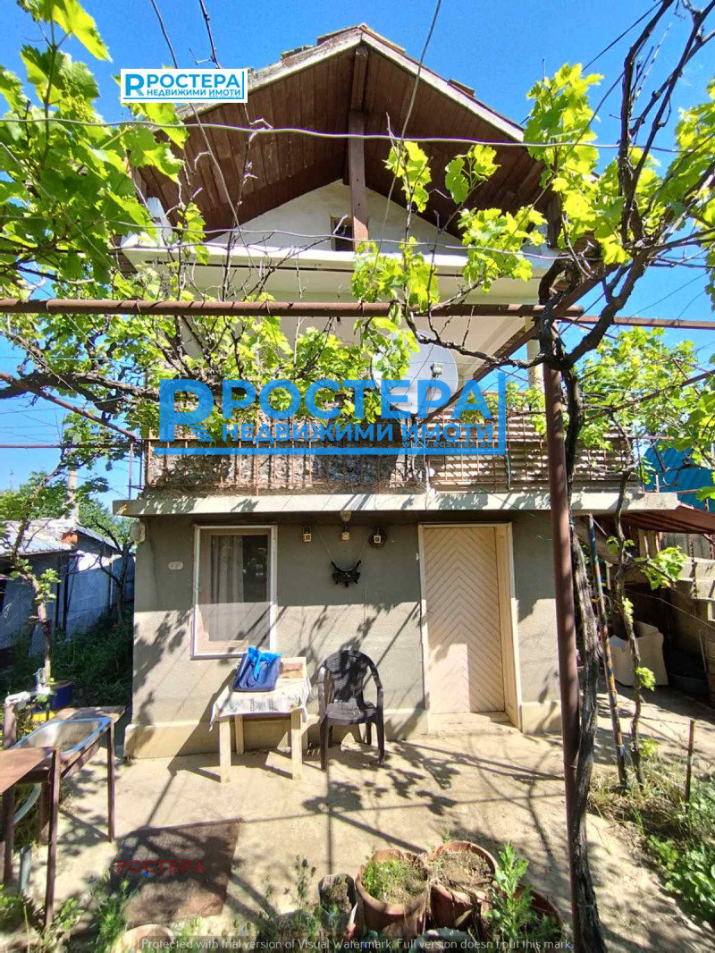 Продава ВИЛА в град Търговище, Вилна зона - 50 кв.м / 41 925.93 € » 82 000 лв., РОСТЕРА