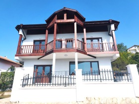 Casa Baltchik, região Dobrich 3