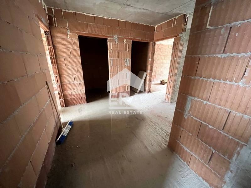 Продава 3-СТАЕН, гр. Варна, Лятно кино Тракия, снимка 3 - Апартаменти - 53522959