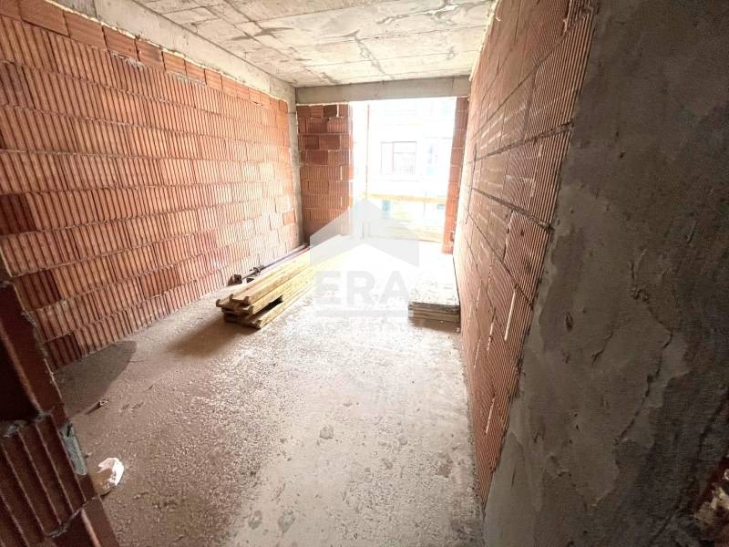 Продава 3-СТАЕН, гр. Варна, Лятно кино Тракия, снимка 2 - Апартаменти - 53522959