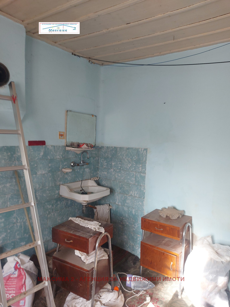 Продава КЪЩА, с. Згалево, област Плевен, снимка 10 - Къщи - 52664942