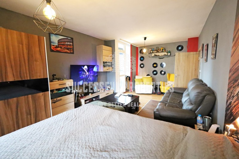 À venda  1 quarto Sofia , Lagera , 82 m² | 78182440 - imagem [3]