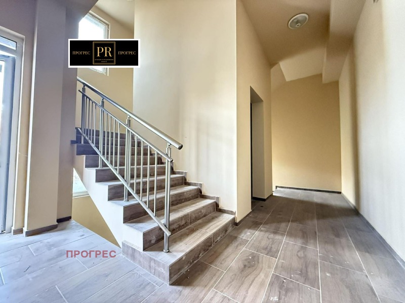 Продава 3-СТАЕН, гр. Пловдив, Остромила, снимка 12 - Апартаменти - 50598745