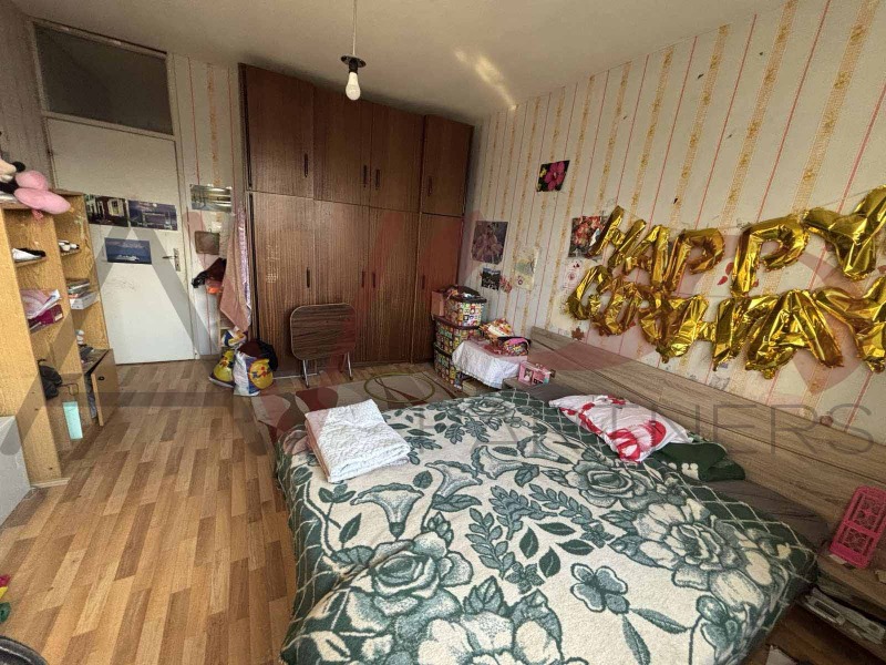 Продава  3-стаен град София , Света Троица , 80 кв.м | 88619588 - изображение [6]