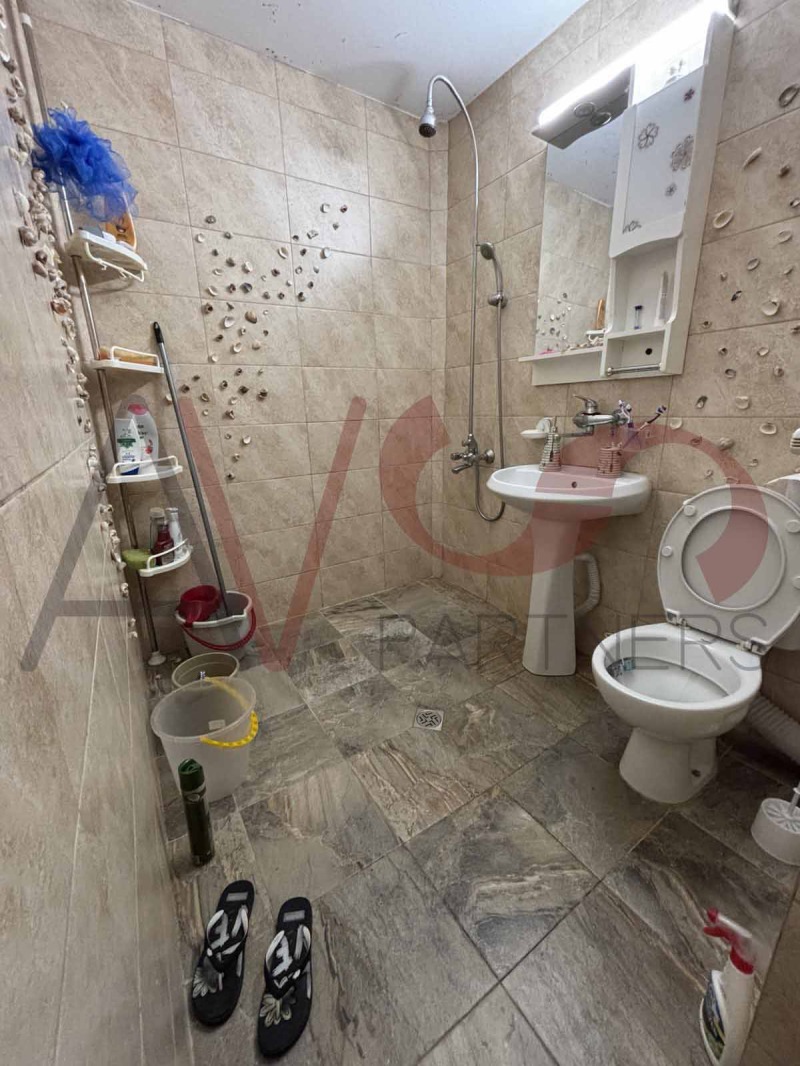 Продава  3-стаен град София , Света Троица , 80 кв.м | 88619588 - изображение [12]
