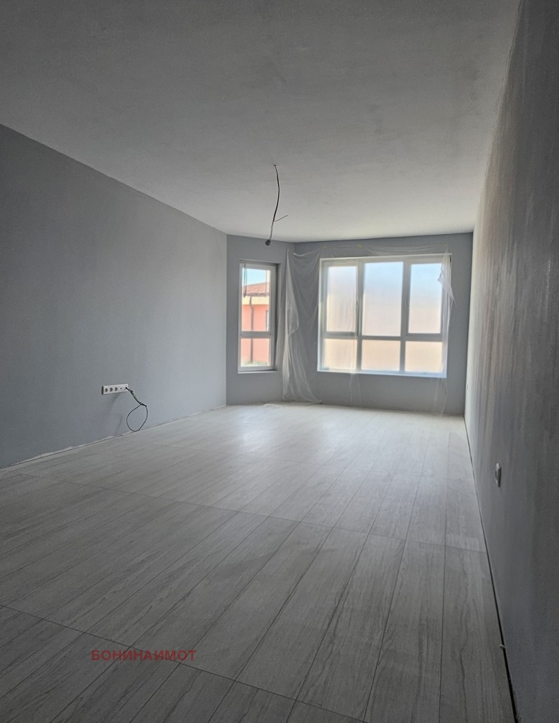 Продава 3-СТАЕН, гр. Пловдив, Остромила, снимка 3 - Апартаменти - 52619970