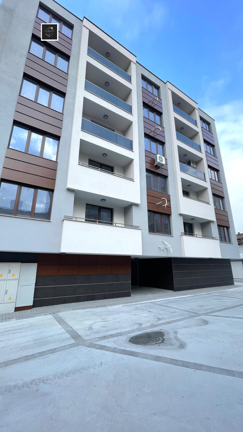 Продава 2-СТАЕН, гр. Пазарджик, Център, снимка 1 - Aпартаменти - 48347253