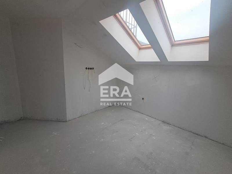 Продава 4-СТАЕН, гр. Варна, Лятно кино Тракия, снимка 12 - Апартаменти - 53010211