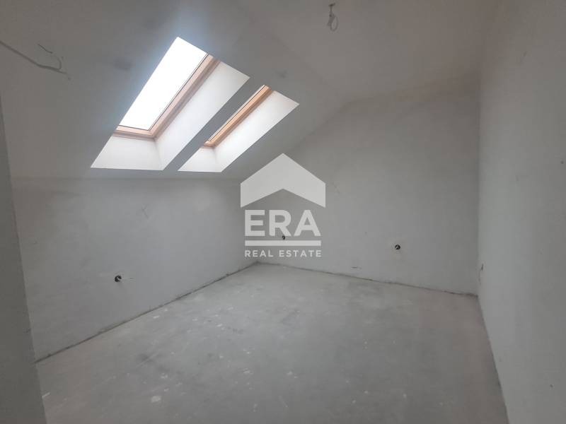 Продава 4-СТАЕН, гр. Варна, Лятно кино Тракия, снимка 11 - Апартаменти - 53010211