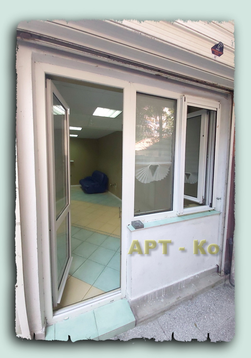 Te koop  Kantoor Pernik , Tsentar , 50 m² | 68959746 - afbeelding [3]