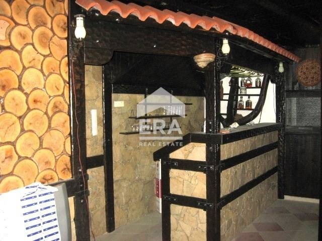 Продава ЗАВЕДЕНИЕ, гр. Велико Търново, Център, снимка 4 - Заведения - 53443782