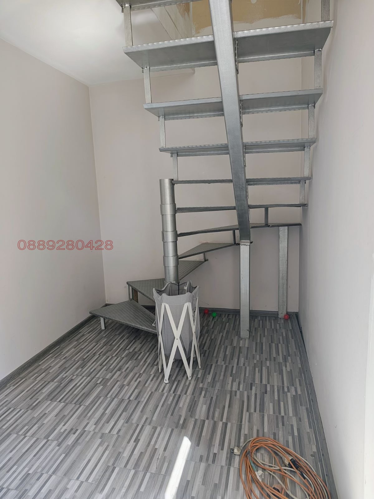 Продава КЪЩА, гр. Дупница, област Кюстендил, снимка 8 - Къщи - 56150180