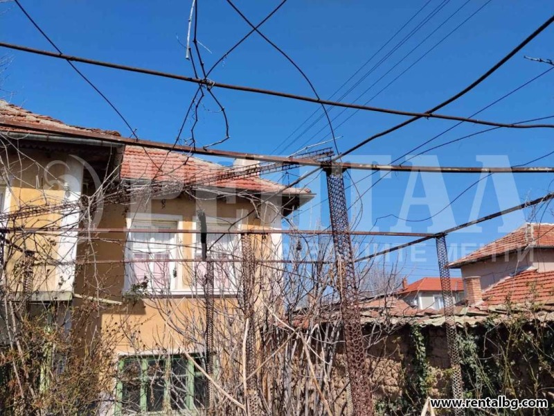Продава КЪЩА в област Пловдив, с. Чоба - 110 кв.м / 19 900 € » 38 921.02 лв., РЕНТАЛ 2000