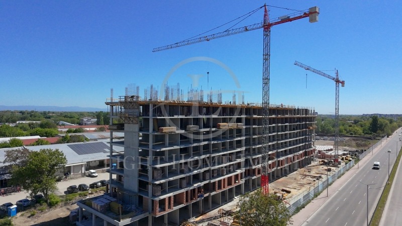 Eladó  1 hálószoba Plovdiv , Gagarin , 70 négyzetméter | 68483029