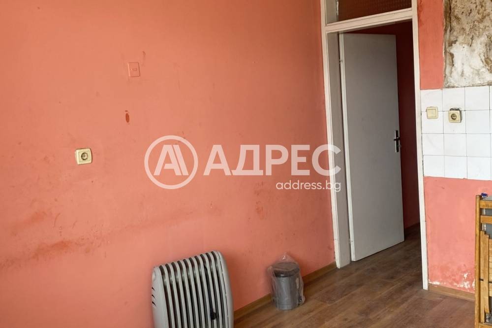 Продава 1-СТАЕН, гр. София, Надежда 4