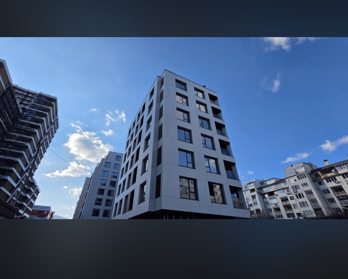 Продава 4-СТАЕН, гр. София, Младост 4