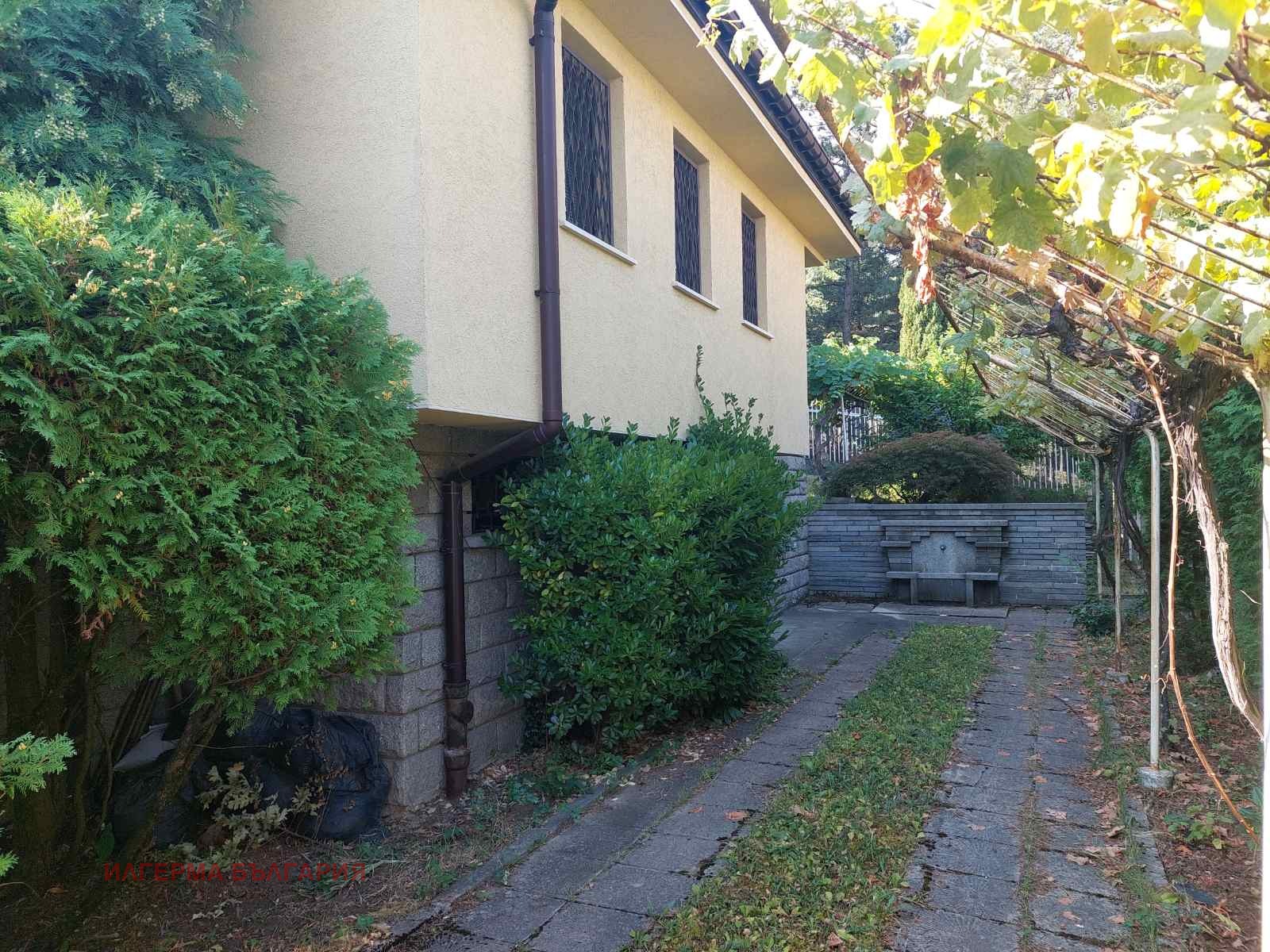 Продава КЪЩА, гр. София, с. Владая, снимка 2 - Къщи - 51340599