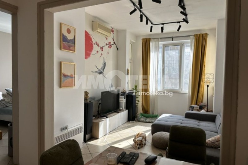 Продава МНОГОСТАЕН в град София, Център - 117 кв.м / 577 980 € » 1 130 430.62 лв., ИМОТЕКА