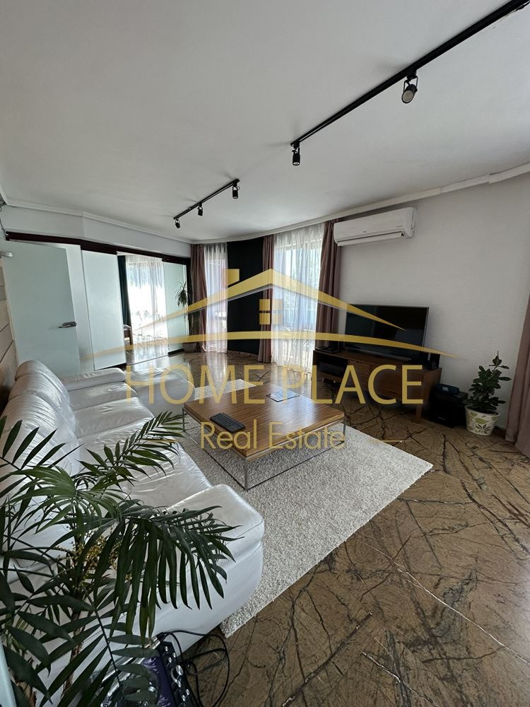 Te koop  2 slaapkamers Varna , k.k. Sv.Sv. Konstantin i Elena , 155 m² | 68171293