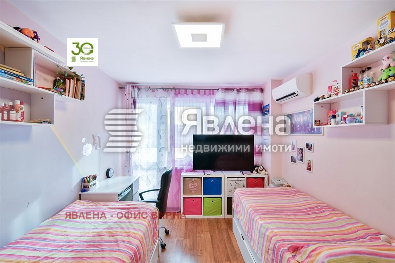 Продава МНОГОСТАЕН, гр. Варна, Център, снимка 6 - Aпартаменти - 49187474