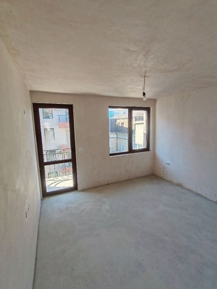 Продава МНОГОСТАЕН, гр. Поморие, област Бургас, снимка 3 - Апартаменти - 54788320