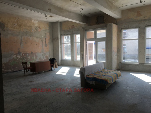 Продава  Къща област Стара Загора , гр. Чирпан , 714 кв.м | 91641421 - изображение [3]