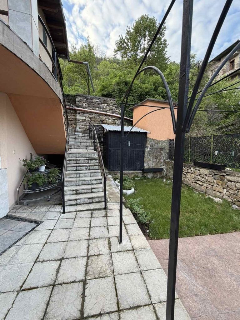 Продава КЪЩА, гр. Ловеч, Дръстене, снимка 16 - Къщи - 54628382
