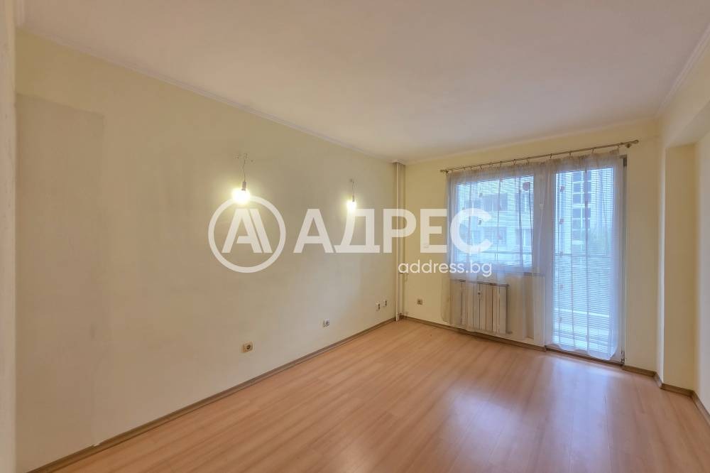 Продава 3-СТАЕН, гр. София, Лагера, снимка 3 - Апартаменти - 56565874