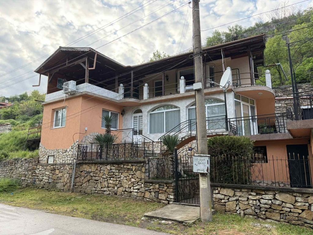 Продава КЪЩА, гр. Ловеч, Дръстене