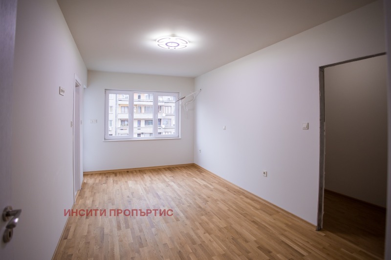 Продава 4-СТАЕН, гр. Стара Загора, Център, снимка 11 - Aпартаменти - 48103092