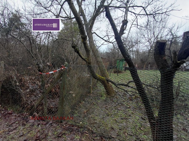 Продава ПАРЦЕЛ, с. Макоцево, област София област