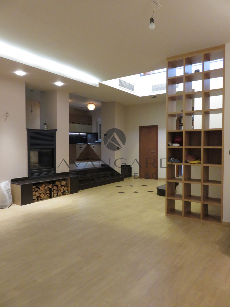Продава КЪЩА, гр. Пловдив, Беломорски, снимка 2 - Къщи - 49901991