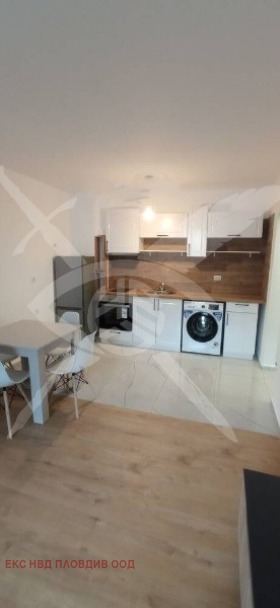 Продава 2-СТАЕН, гр. Пловдив, Кючук Париж, снимка 2 - Апартаменти - 54348605