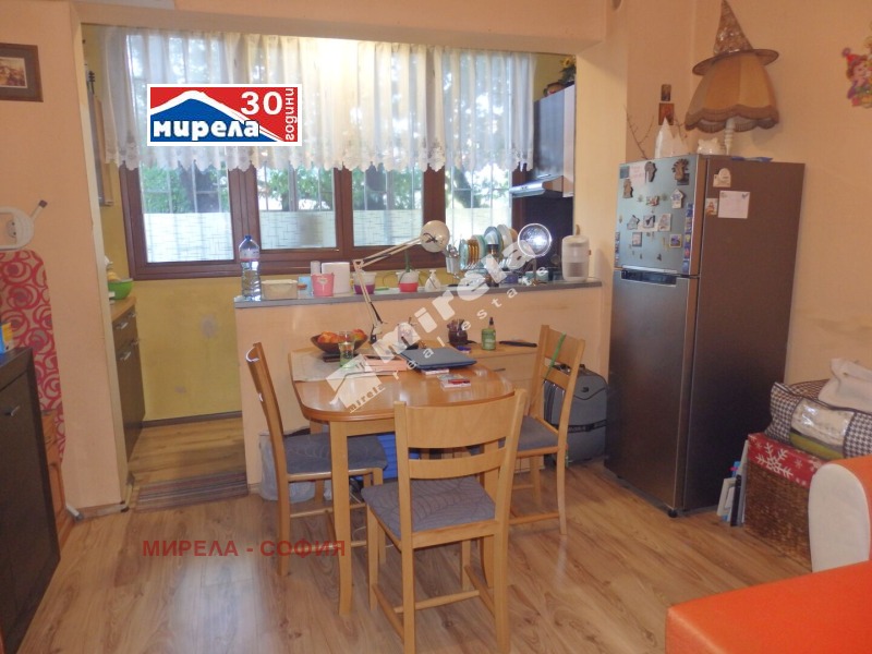 Till salu  Studio Sofia , Nadejda 2 , 46 kvm | 95441102 - bild [3]